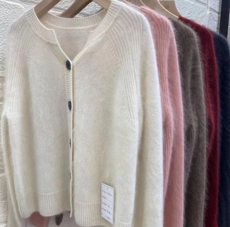 2026 Women Cashmere Sweater Cardigan Knitted Women Sweater Brushed Cashmere Cardigan High Quality Sweater Custom logo
