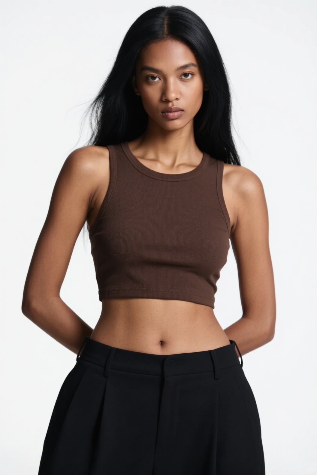Women's Sleeveless Top Paired with a Beautiful Back Layering Top and a Base Shirt for Summer; a Halter-style Back Top