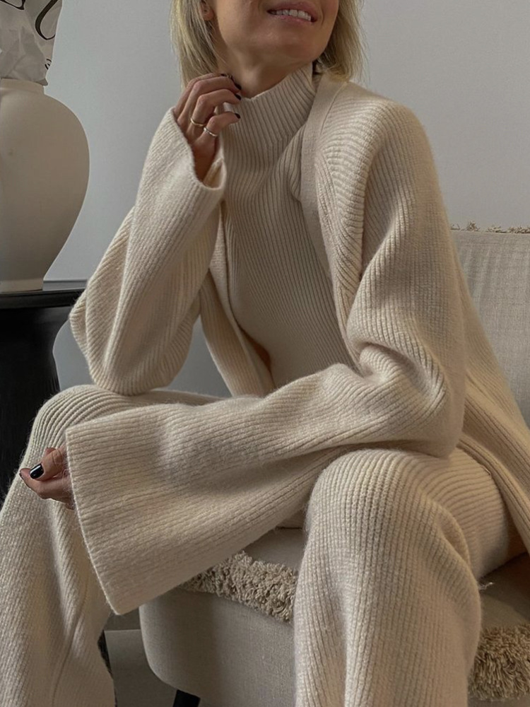 Sweater Showcase Detail 4