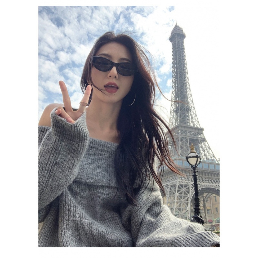 One-Character Crocheted Patchwork Anti-Wrinkle Standard Base Elegant Women's Autumn Winter Sweater Shoulder Top