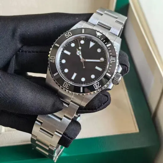 Classic Oyster-Style Watch for Daily Wear with Precise 1: 1 Dimension