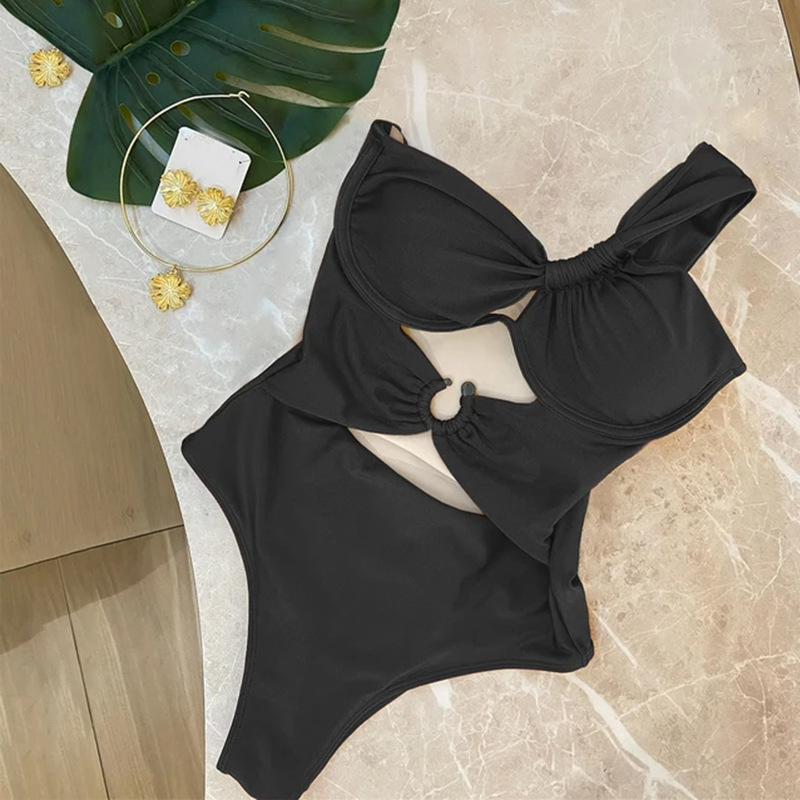 Swimwear detail 4