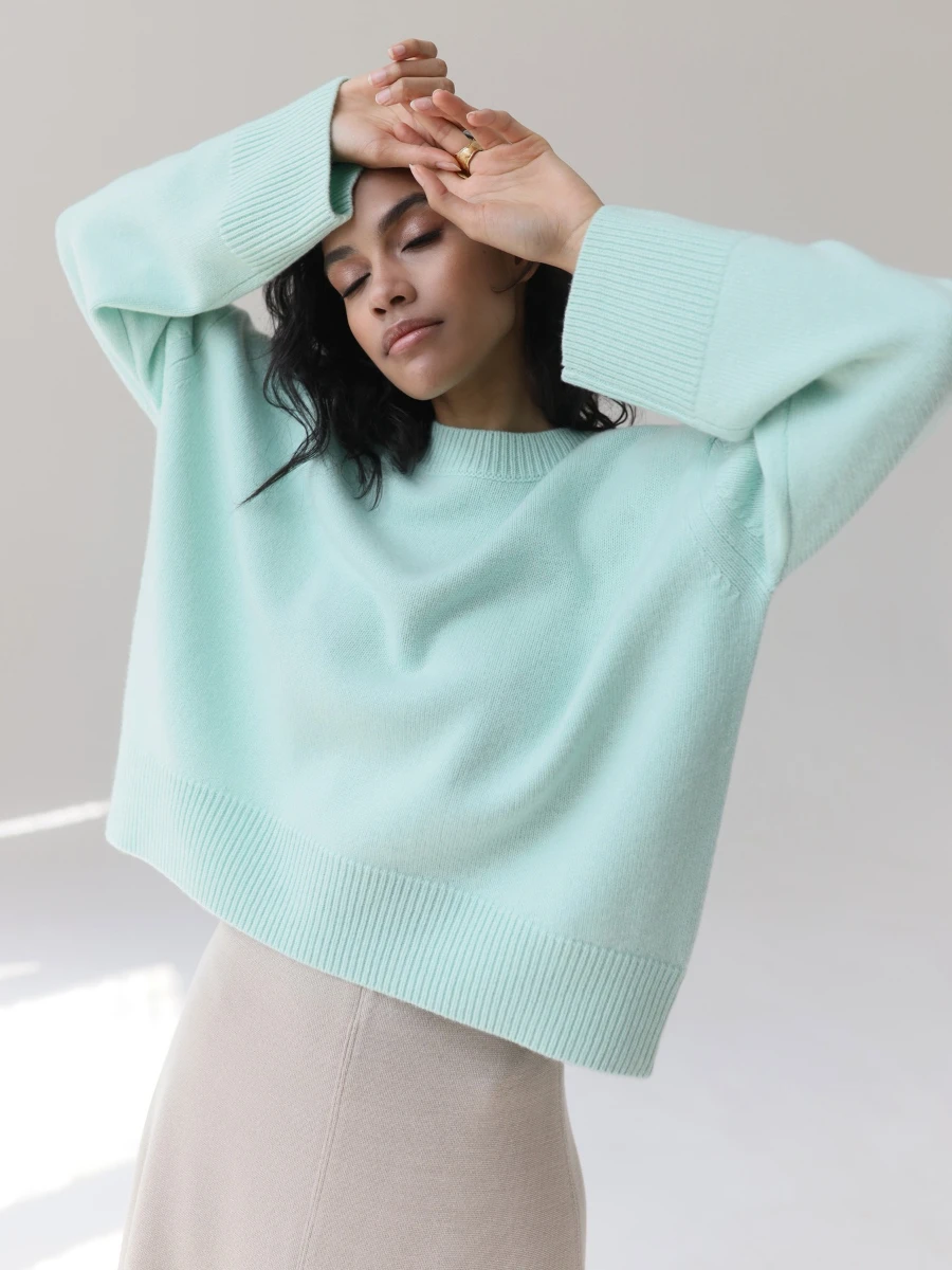 Blubelle Women's O-Neck Knit Sweater Loose Fit Soft Solid Color Cozy Oversized Casual Autumn Winter Plus Size Short Front