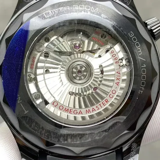 High-Tech Carbon Fiber Watch
