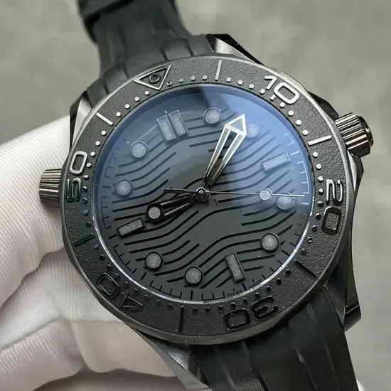 High-Tech Carbon Fiber Watch