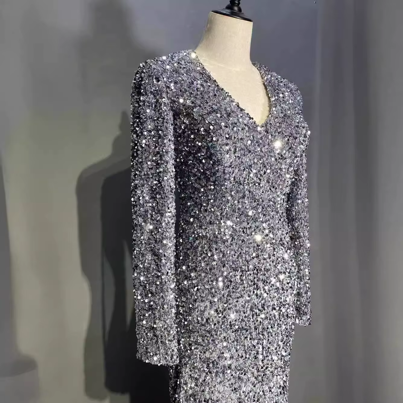 Custom Women's Elegant Designer Evening Dress Women V-Neck Long Sleeve Party Prom Banquet Dresses