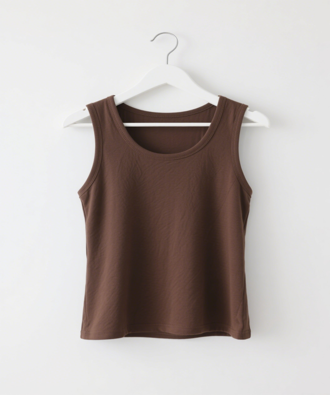 Women's Sleeveless Top Paired with a Beautiful Back Layering Top and a Base Shirt for Summer; a Halter-style Back Top