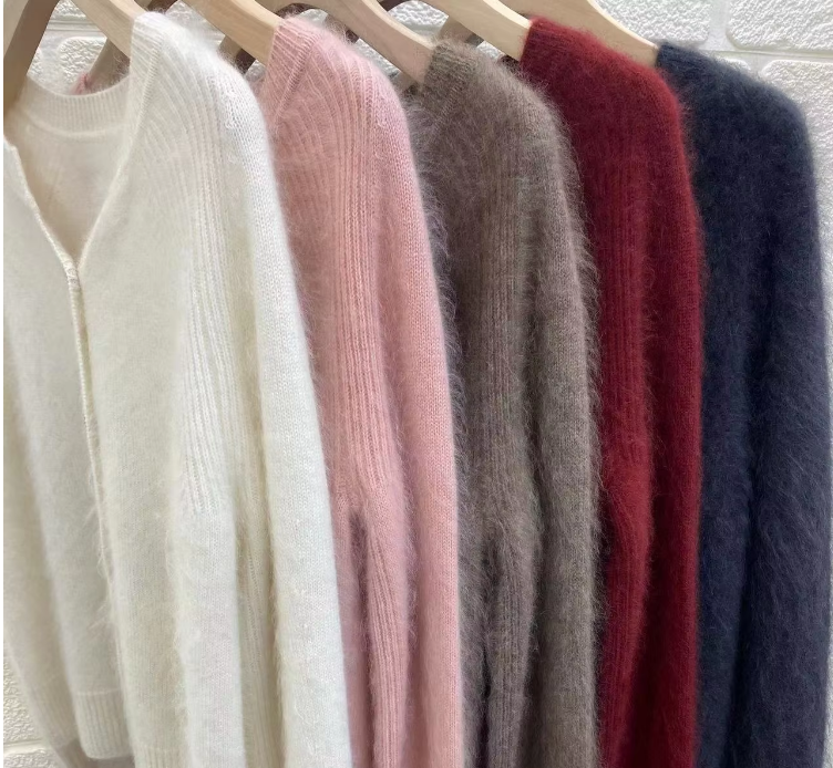 2026 Women Cashmere Sweater Cardigan Knitted Women Sweater Brushed Cashmere Cardigan High Quality Sweater Custom logo