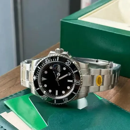 Classic Oyster-Style Watch for Daily Wear with Precise 1: 1 Dimension