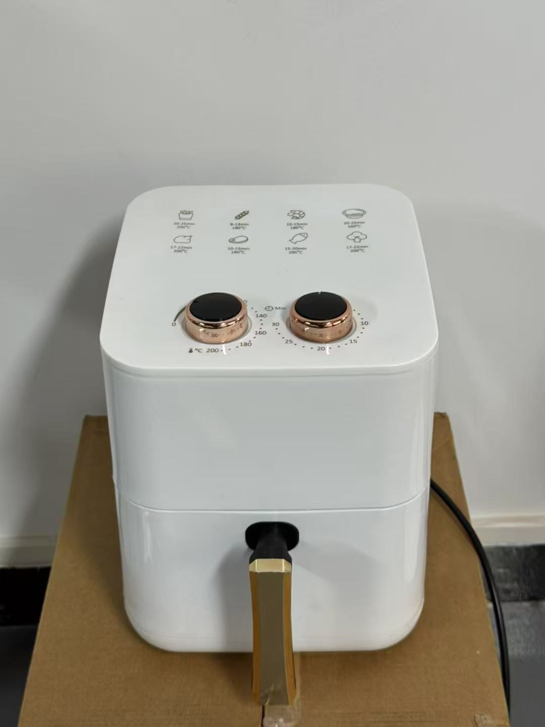 Wholesale Classic Square Plastic 3.5L Intelligent Electric Air Fryer with Mechanical Knob Control