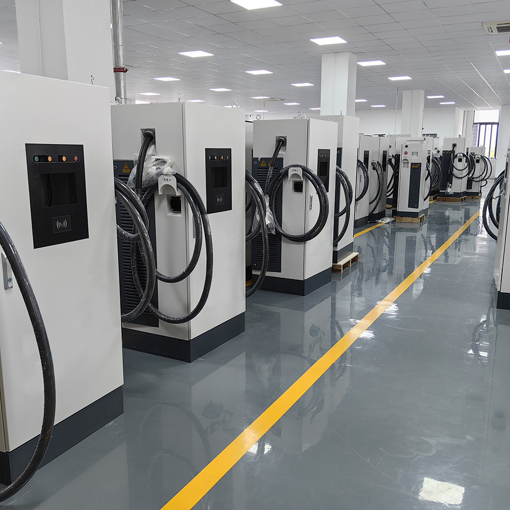 China Ocpp1.6j New Energy Fast DC Commercial EV Charger 240kw 480kw 720kw CCS2 Electric Car DC Charging Station Manufacturers, Supplier