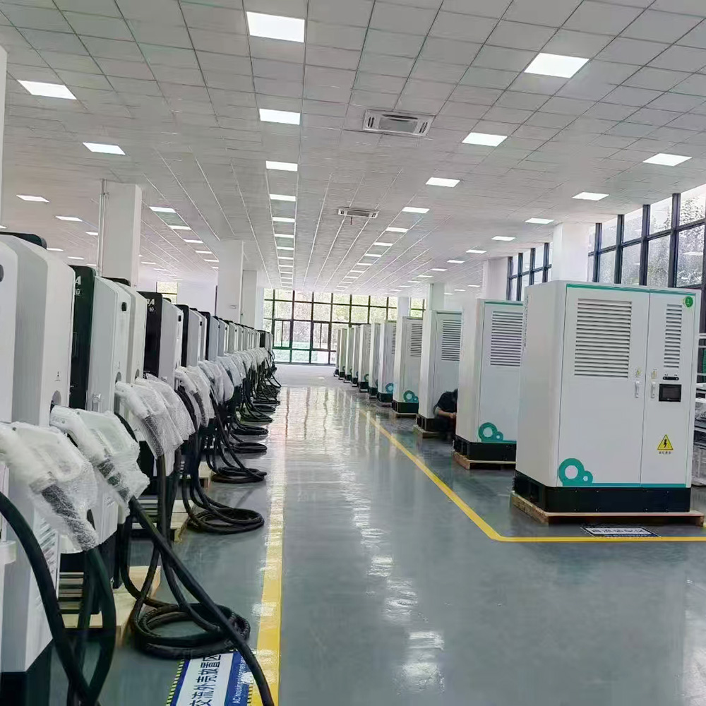 China CCS/Gbt/Chademo IP54 Level 3 DC Quick EV Charger 160KW Commercial Floor Mounted Charging Station with CE for Public Charging  Manufacturers, Factory
