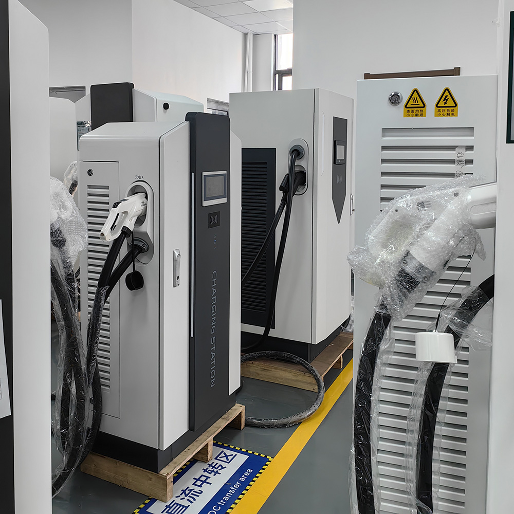 Wholesale Hot Sale 80kw DC Electric Car Fast Charging Station Floor Stand CCS2 Ocpp Dual Gun DC EV Charger Solution for Evse Electric Car Commercial Manufacturers, Supplier