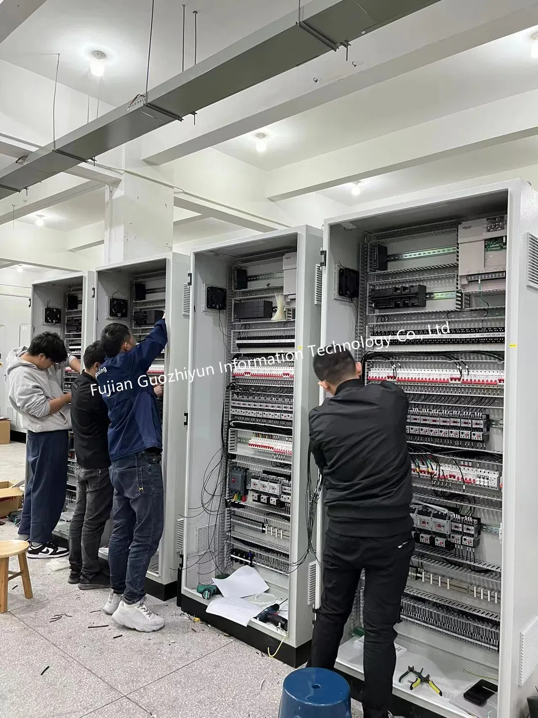 Caixa de Controle de Guindaste Industrial Inversor Elétrico de Frequência Preço de Fábrica
