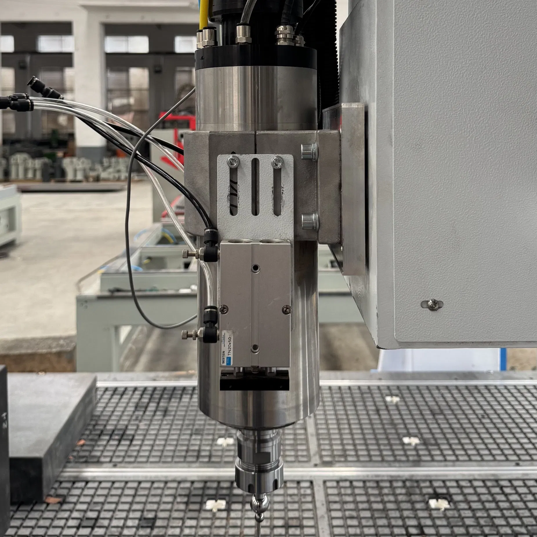 Intelligent CNC 4-Axis Machining Center with Great Control System Integrated 1500W Servo Motor