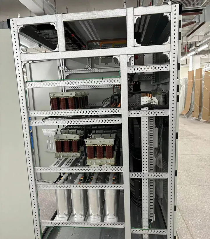 Painel de Controle de Banco de Capacitores de Baixa Tensão para Correção do Fator de Potência