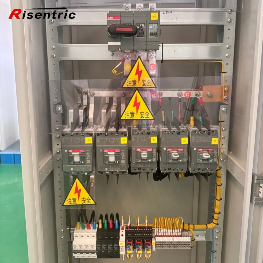 Painel de Distribuição de Energia Industrial 3 Fase 415V/690V Painel de Controle Elétrico de Aço Personalizado Mcc