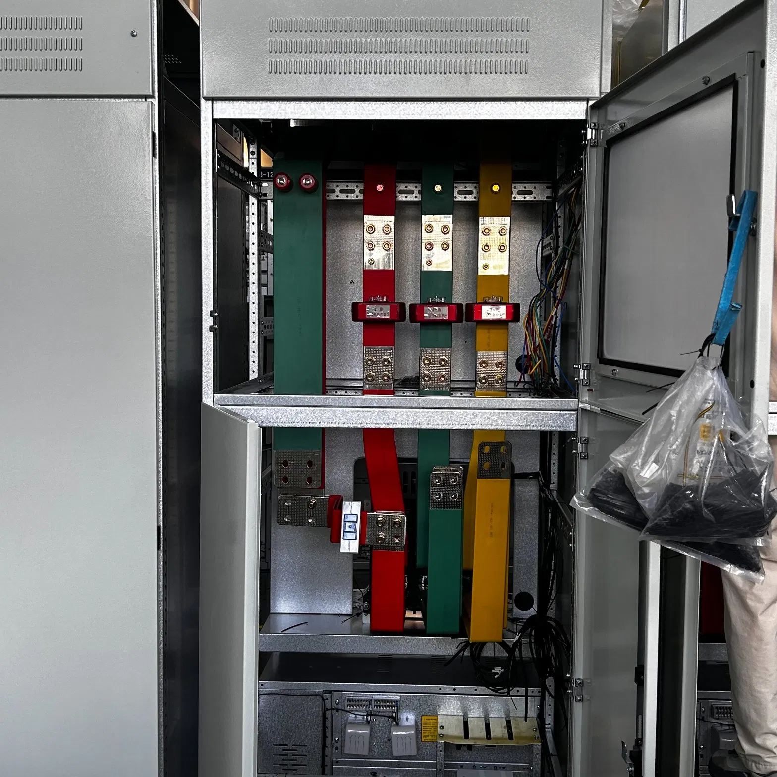 Painel de Centro de Controle de Motores para Distribuição de Energia Industrial
