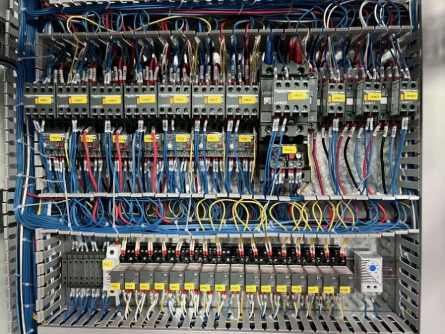 Caixa de Controle de Guindaste Industrial Inversor Elétrico de Frequência Preço de Fábrica