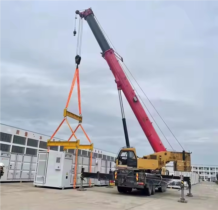 LiFePO4 حاوية البطارية 400V 500kw 1mwh 1000kwh 1200kwh نظام تخزين الطاقة بالبطاريات المعبأة التجارية