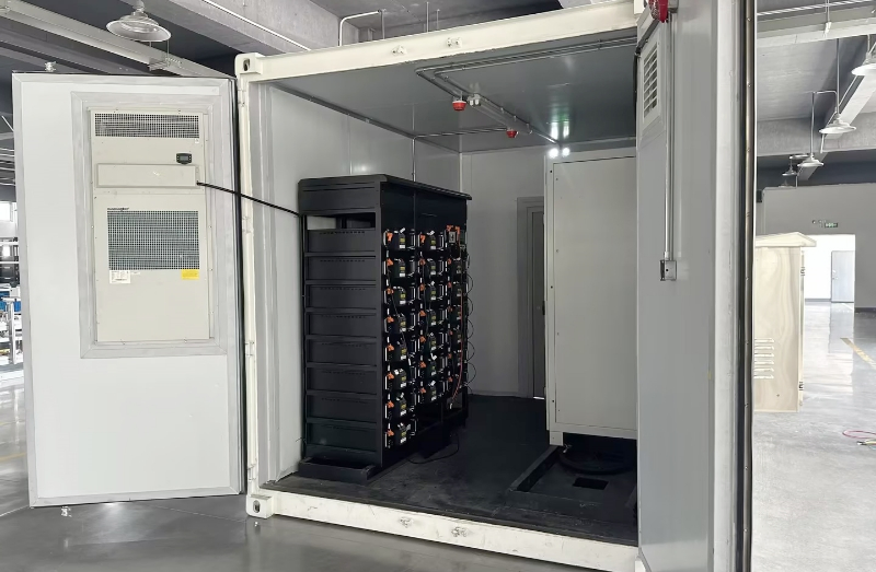 تخزين الطاقة الشمسية 5kw 10kw 96V حزمة بطارية ليثيوم مثبتة على رف الخادم