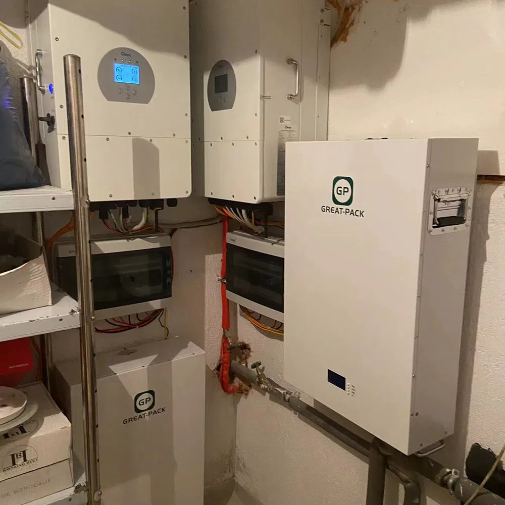 5kwh 10kwh تخزين الطاقة أيون الليثيوم باول للطاقة مثبت على الحائط LiFePO4 بطارية شمسية