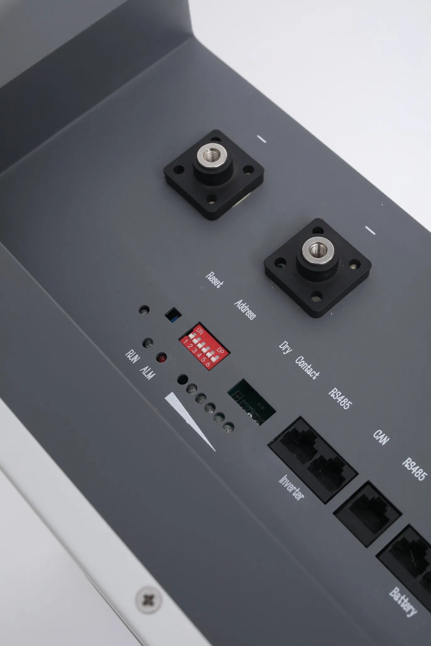 51.2V100ah 5kwh نظام سكني LiFePO4 بطارية مثبتة على الحائط للمنزل