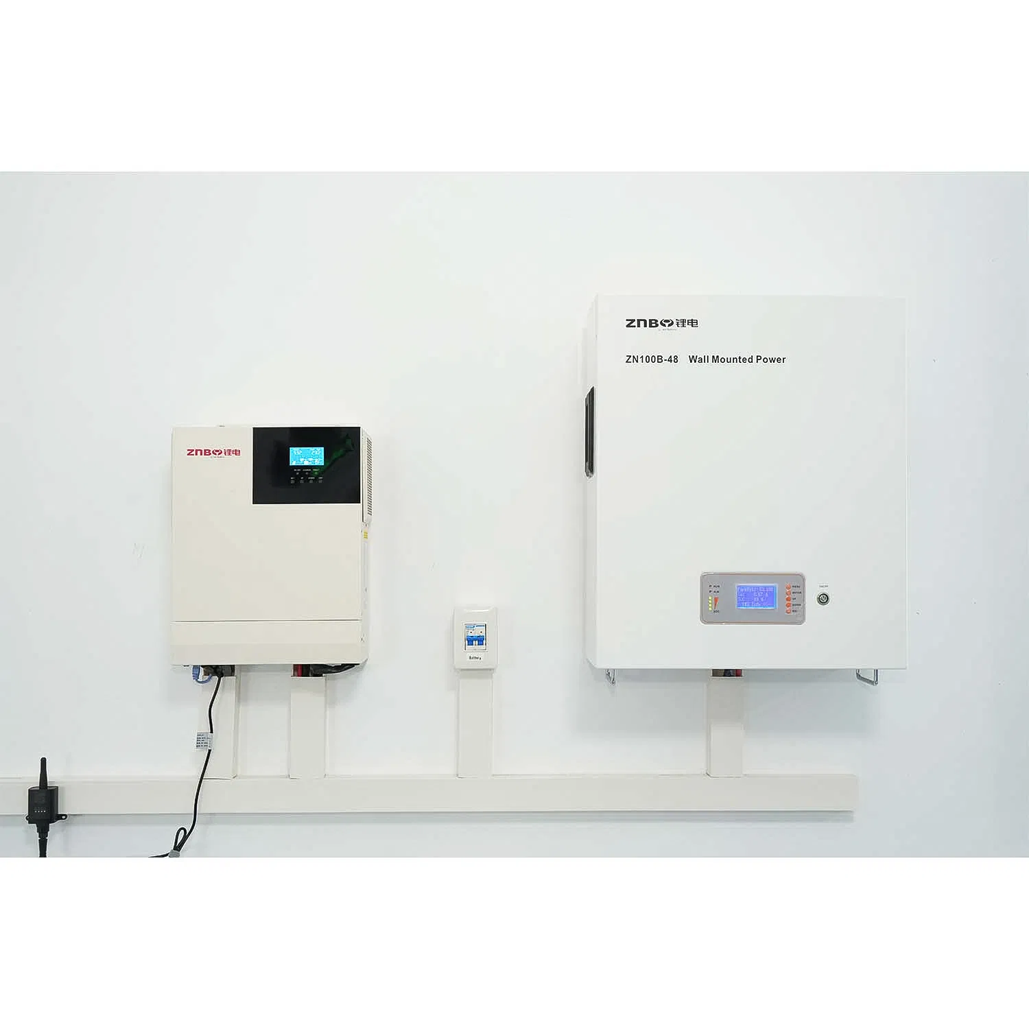 بطارية تخزين الطاقة المعلقة على الحائط 51.2V 100ah 5120wh LiFePO4 Zn512100-W الطاقة الشمسية