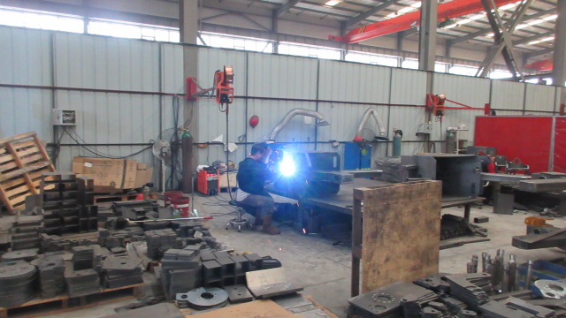 Advanced Welding Machine at Bendo Lift Manufacturing Facility