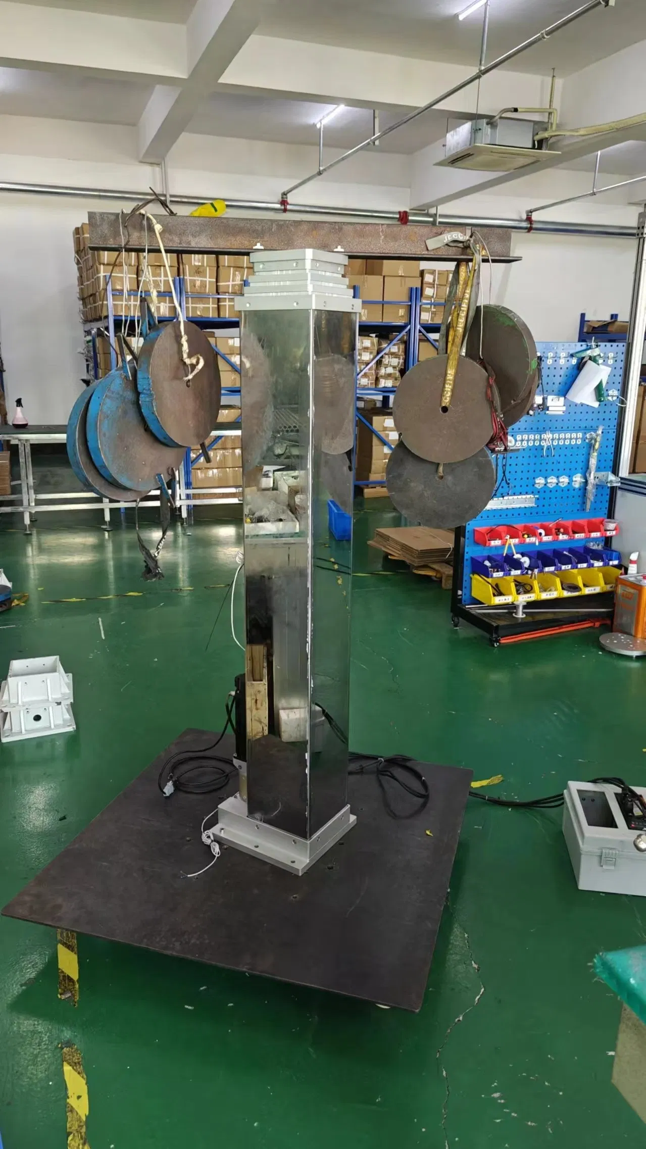 Efficient Geming Mobile Scissor Lift for Industrial Use