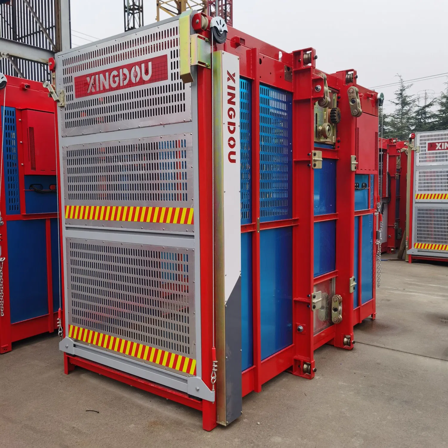 Building Material Hoisting Construction Machinery Mast Section Rack and Gear Lift Spare Parts