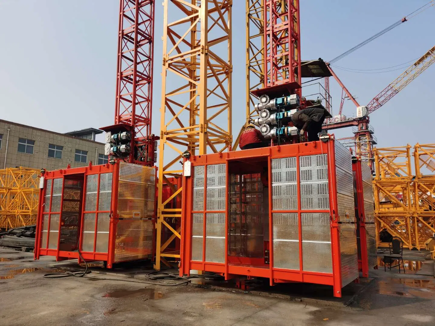 Used Inclined Rack and Pinion Elevator Construction Used Vertical Material Lift