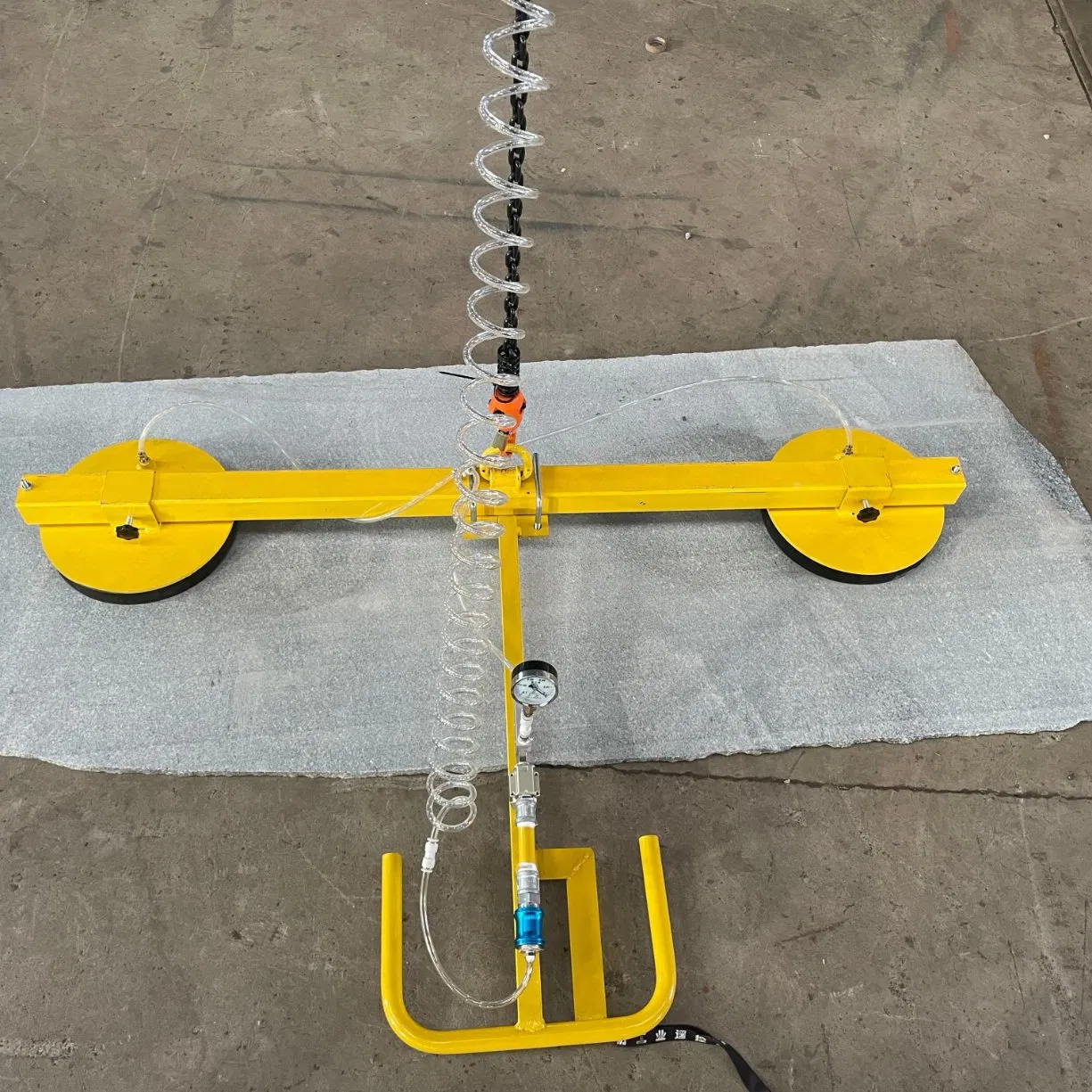 Vacuum Lifts with Jib Crane Cantilever Loader Transports Slate Cement Panels