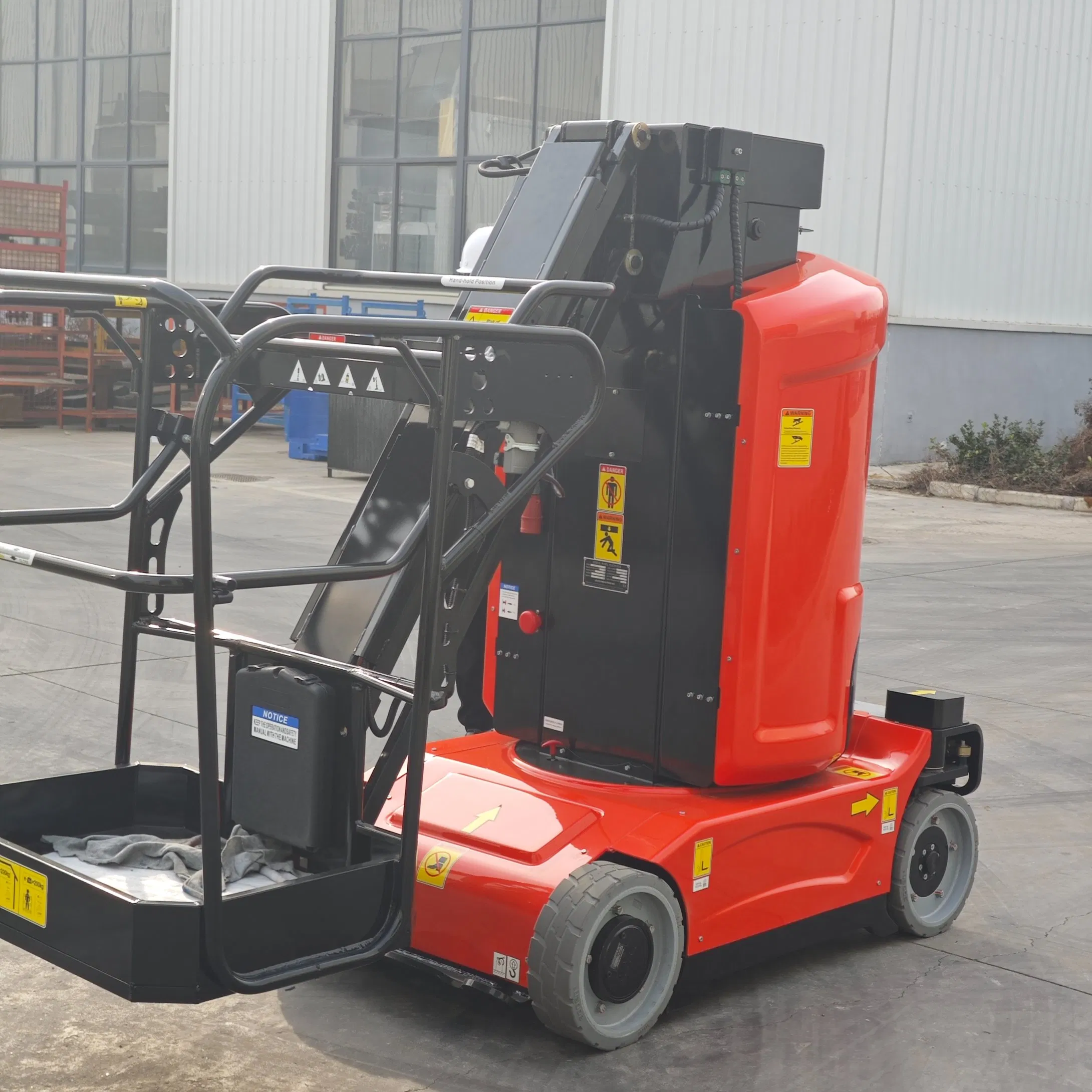 Electric Lift Mini Self-Propelled Vertical Mast Boom Lift Small Factory Sale Aerial Work Platform with Jib Chain Sling for Hoists