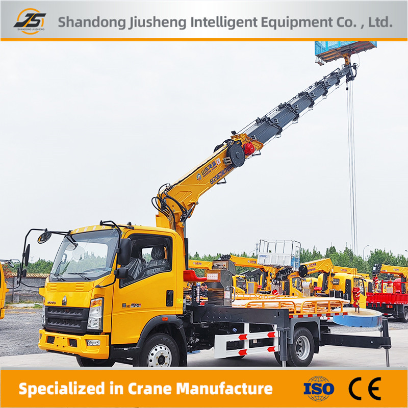 Climbing and Lifting Platforms High-Rise Billboards Are Equipped with Aerial Work Vehicles