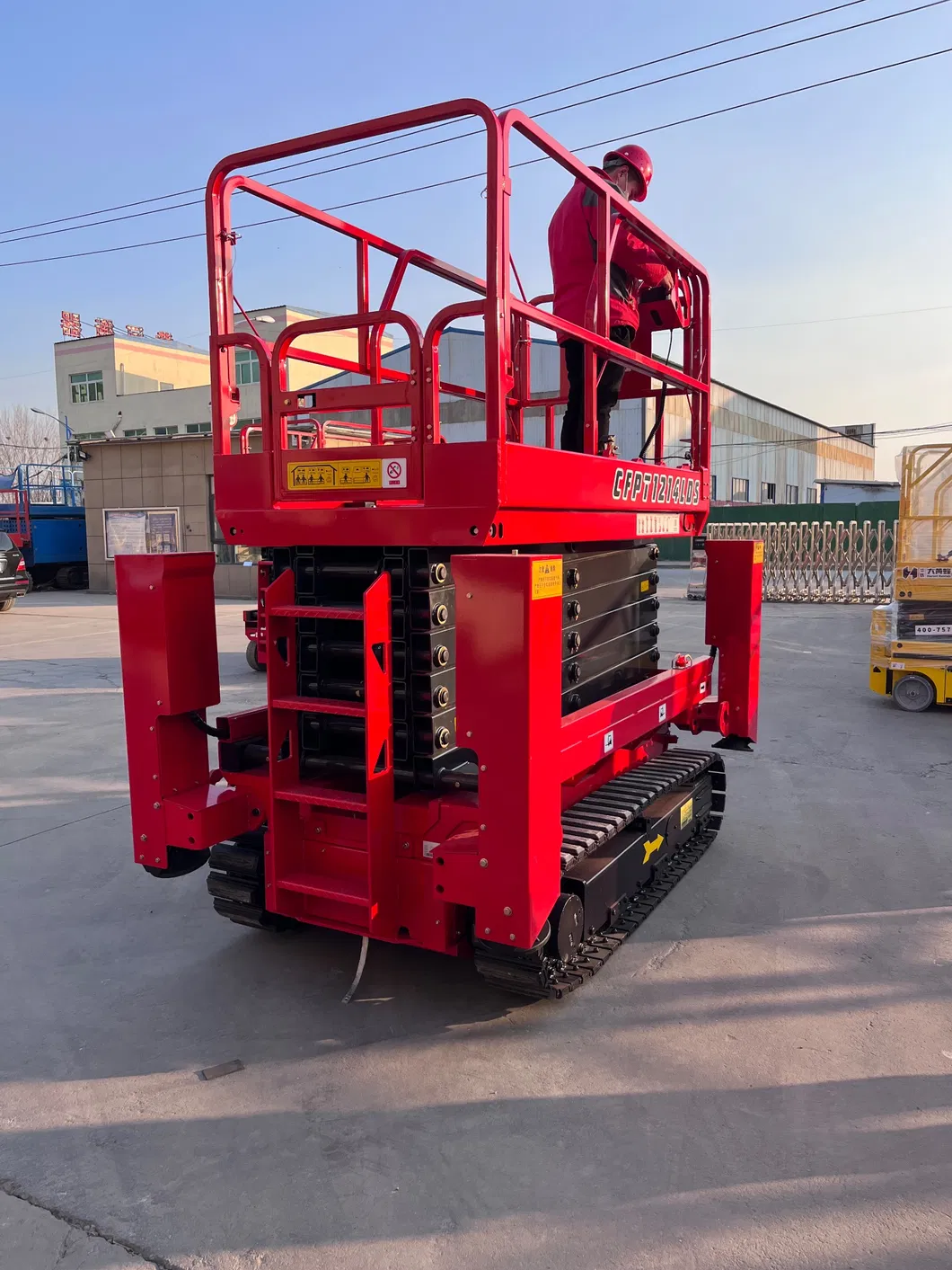 Mobile Scissor Crawler Platform View 1