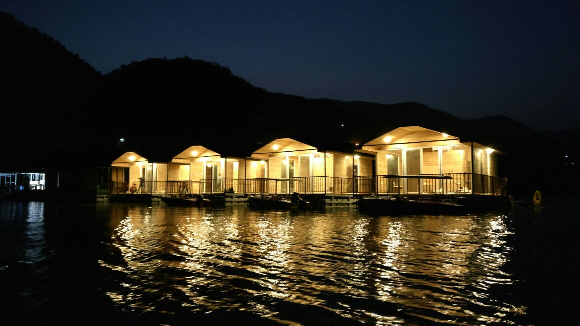 Plastic Pontoon Cube Floating Platform Supplier for Marina Dock