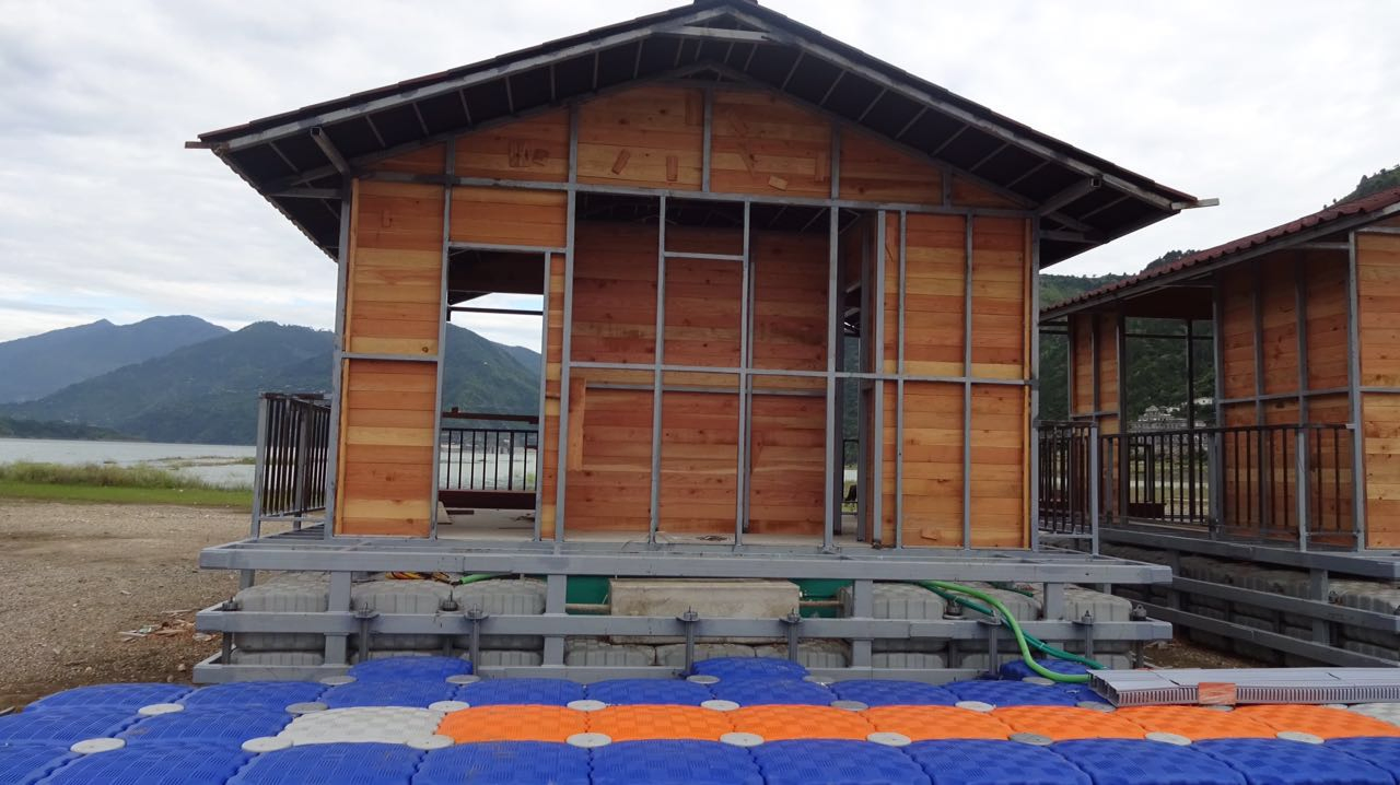 HDPE Plastic Platform for Floating House with WPC Decking