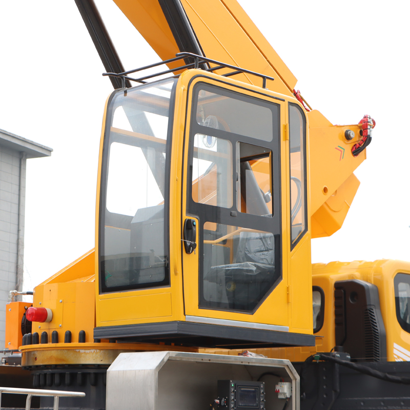 High Strength 27-40m Insulated Truck Hydraulic Lift Platform Manipulator Truck for Maintenance