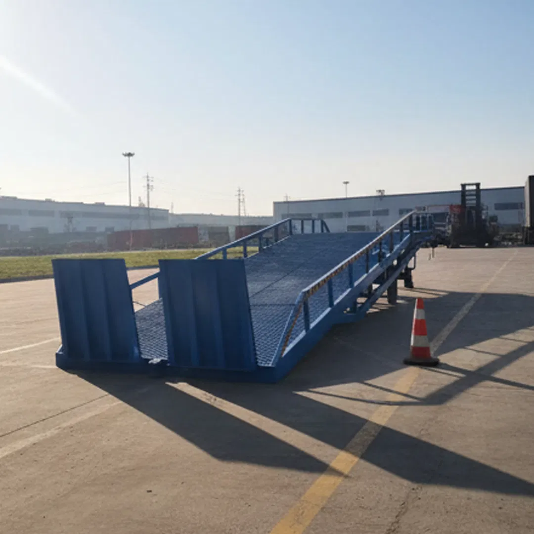 Dock Leveler Portable Mobile Container Loading Bridge Hydraulic Container Load Dock Ramplifting Platform for Forklift
