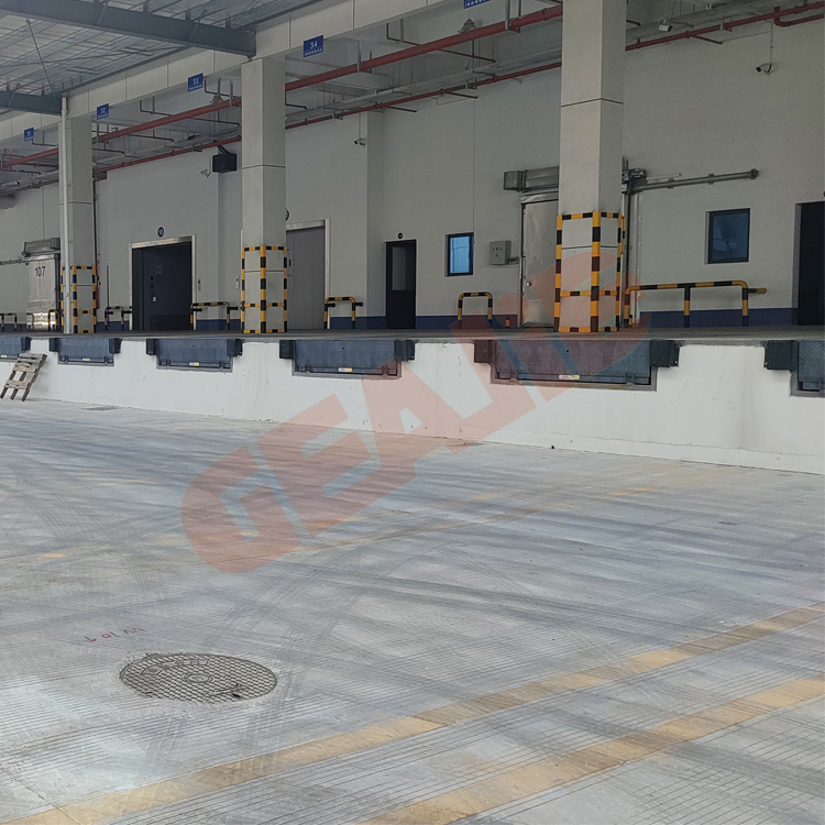 Cargo Platform Imported Seals Fixed Boarding Bridge Stationary Edge of Dock Leveler