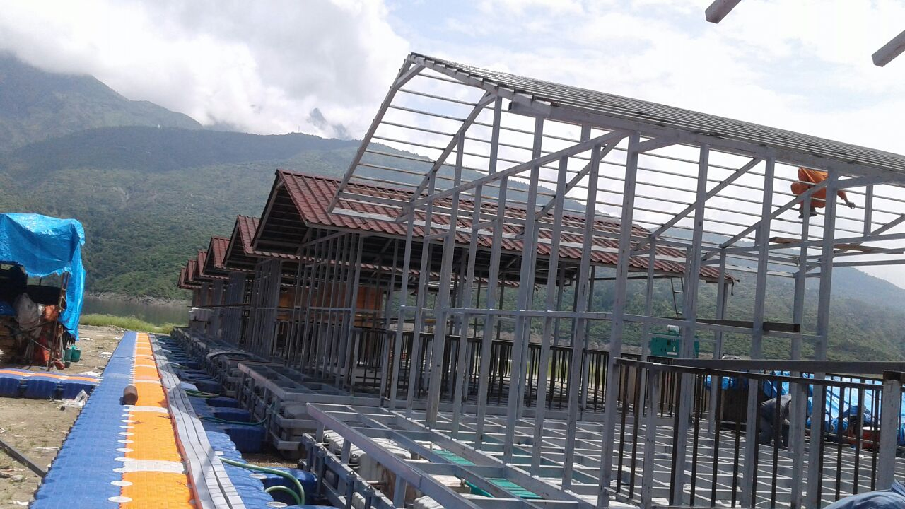 HDPE Plastic Platform for Floating House with WPC Decking