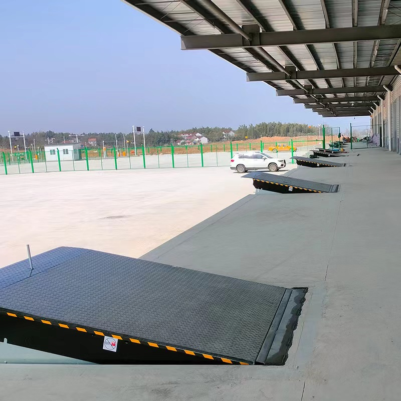 Hot Sales Fixed Boarding Bridge with Good Price Dock Leveler