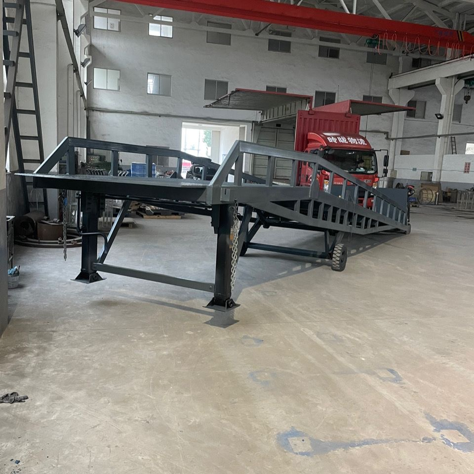 Mobile Forklift Container 6 Tons 8tons 10tons Loading and Unloading Platform