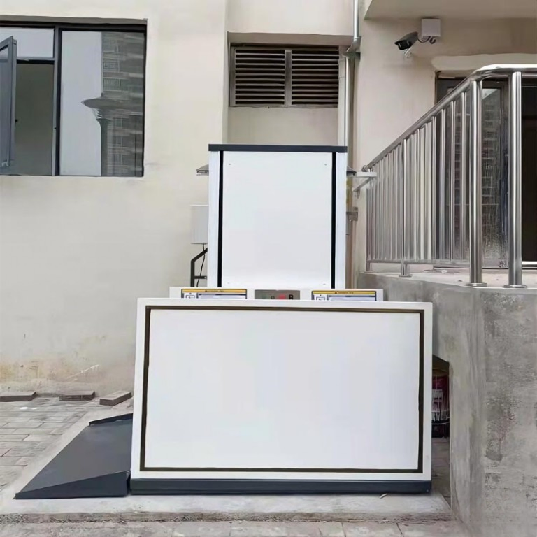Factory Price Stable Adaptable Barrier-Free Lift Platform with ISO