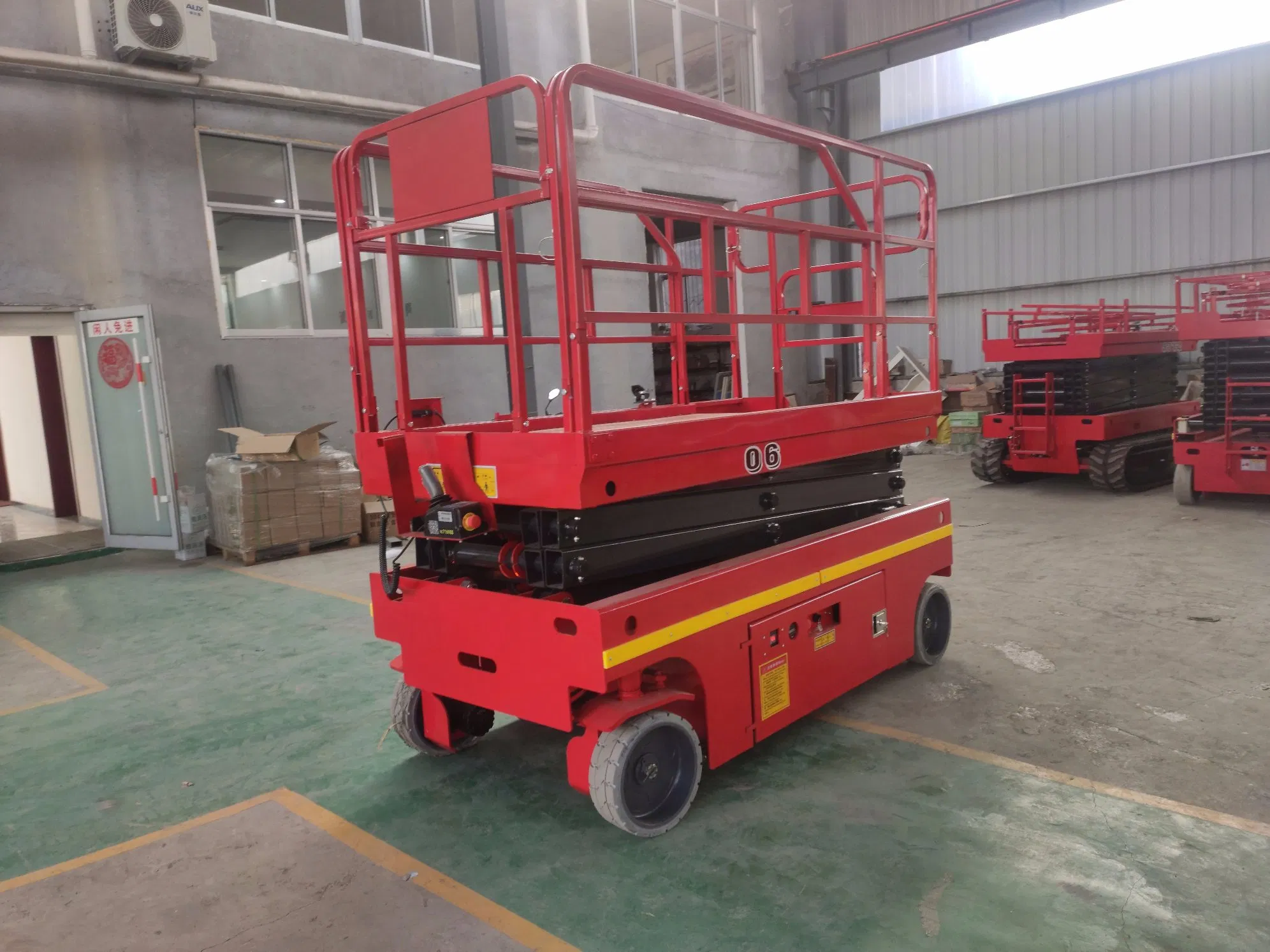 Preferential Price 4kw Cheap 6-12m 320kg Small Mini Lift Platforms for Sale