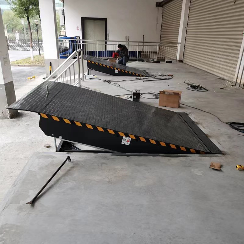 Hot Sales Fixed Boarding Bridge with Good Price Dock Leveler