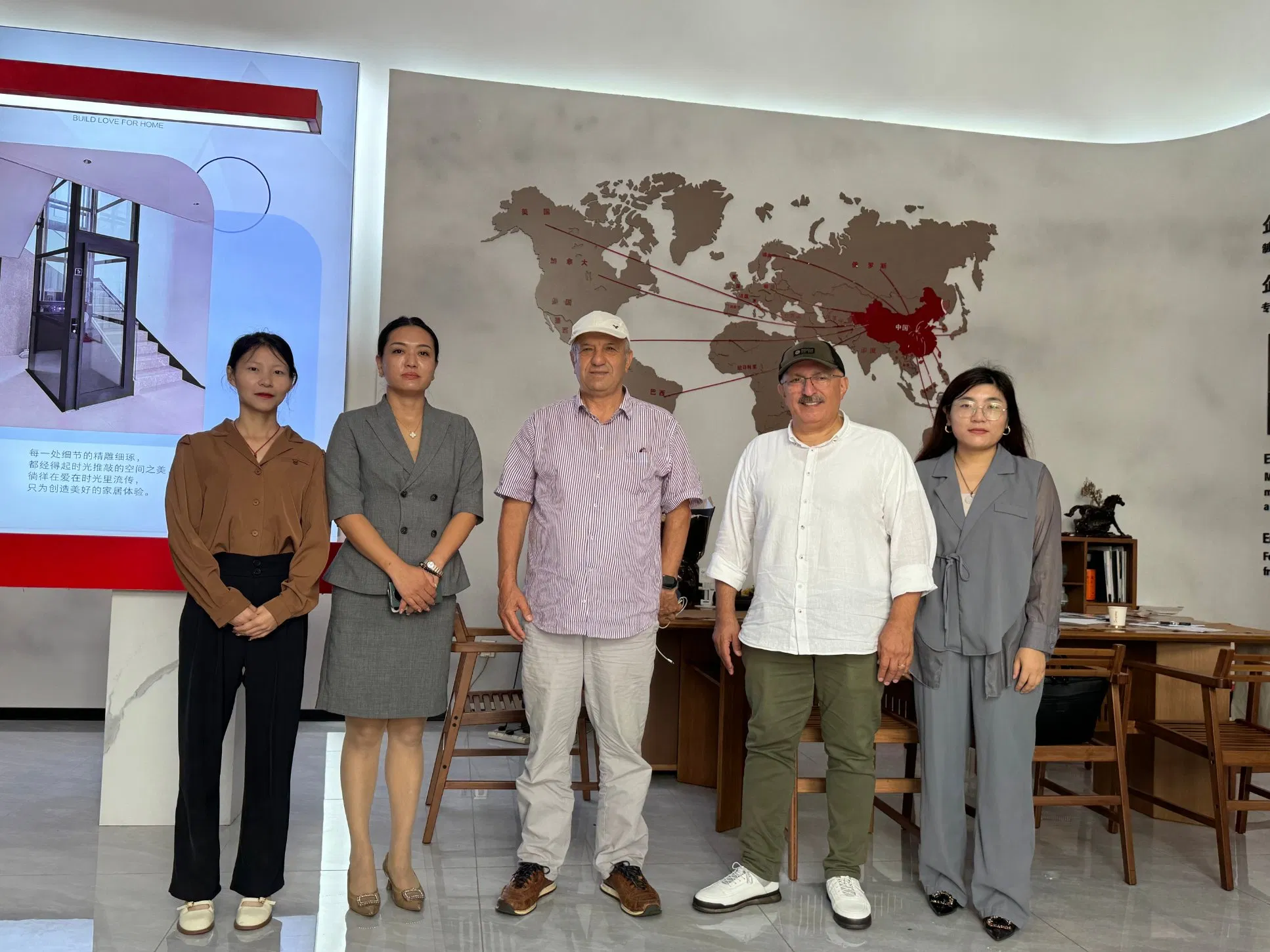 China Factory Sale Custom Made 1-15m 250kg Capacity Two People Wheelchair Platform Lift