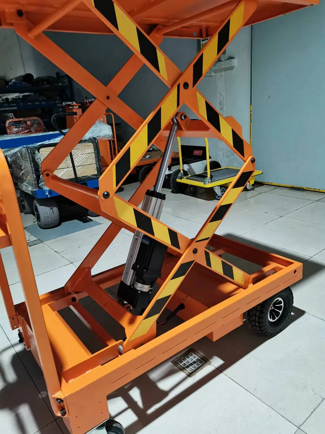 Electric Lifting Table Platform 3