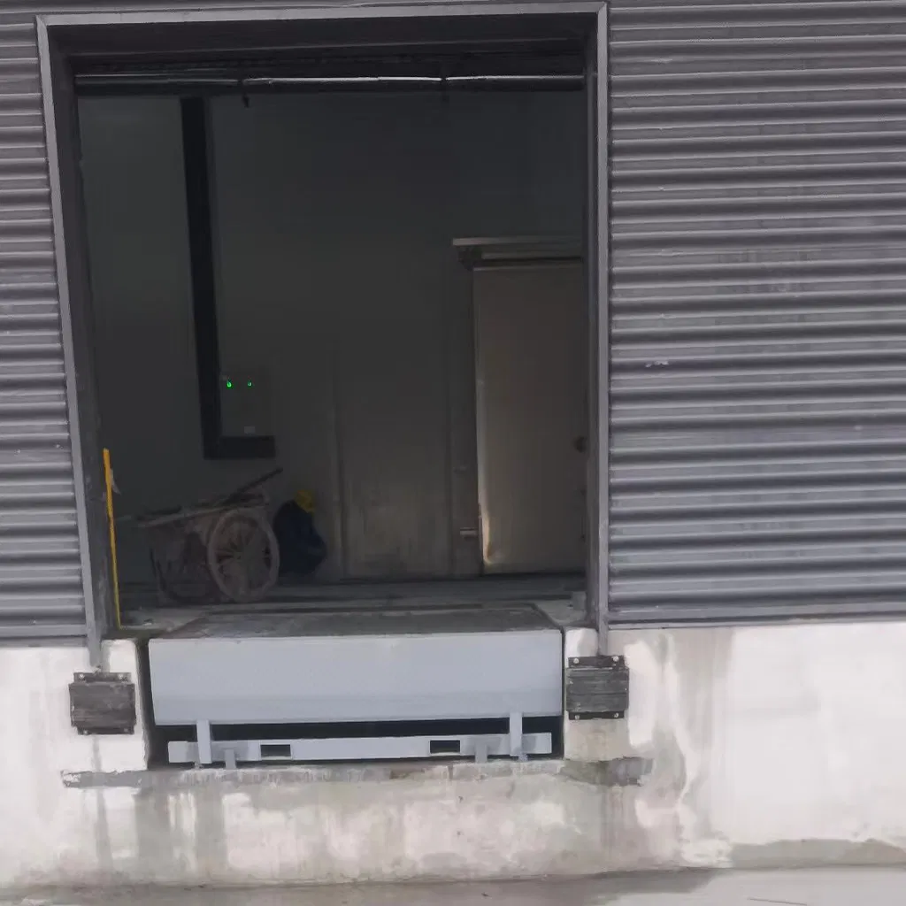 Warehouse Platform Forklift Loading and Unloading Platform